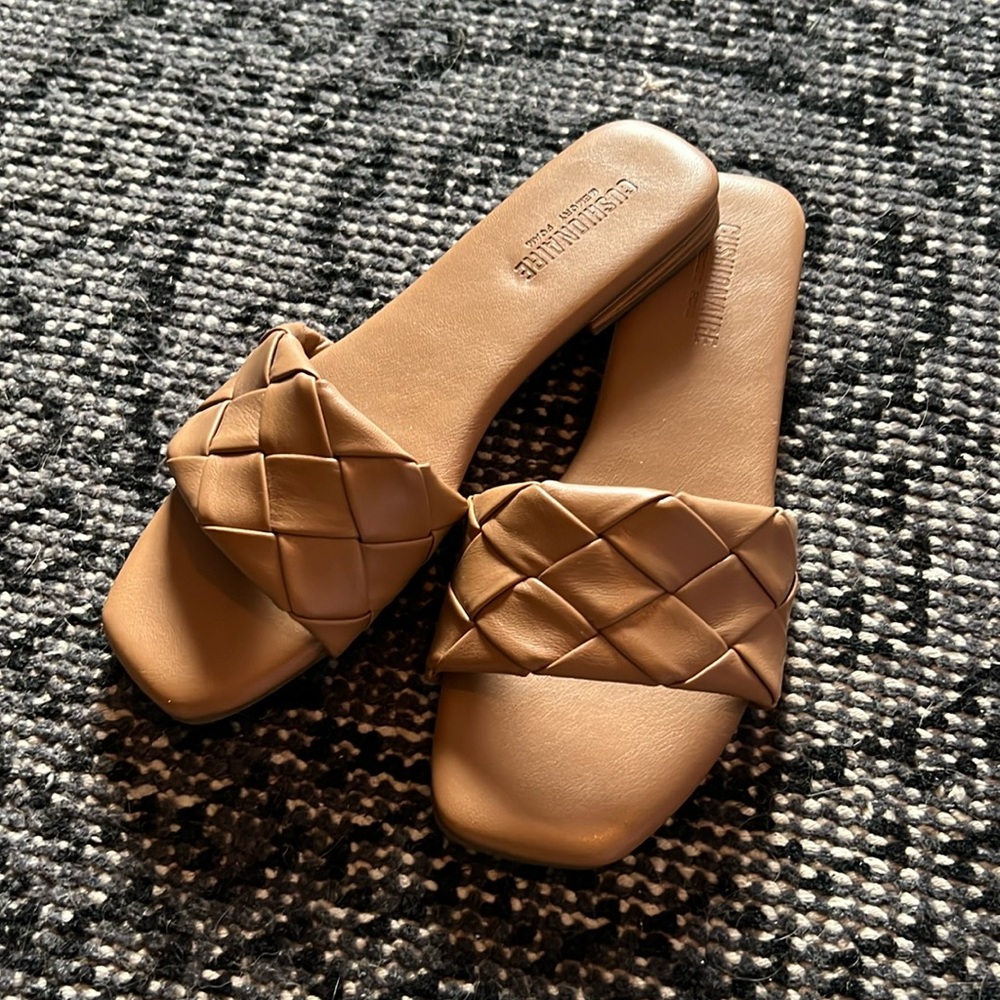 Cushionaire Memory foam neutral flats